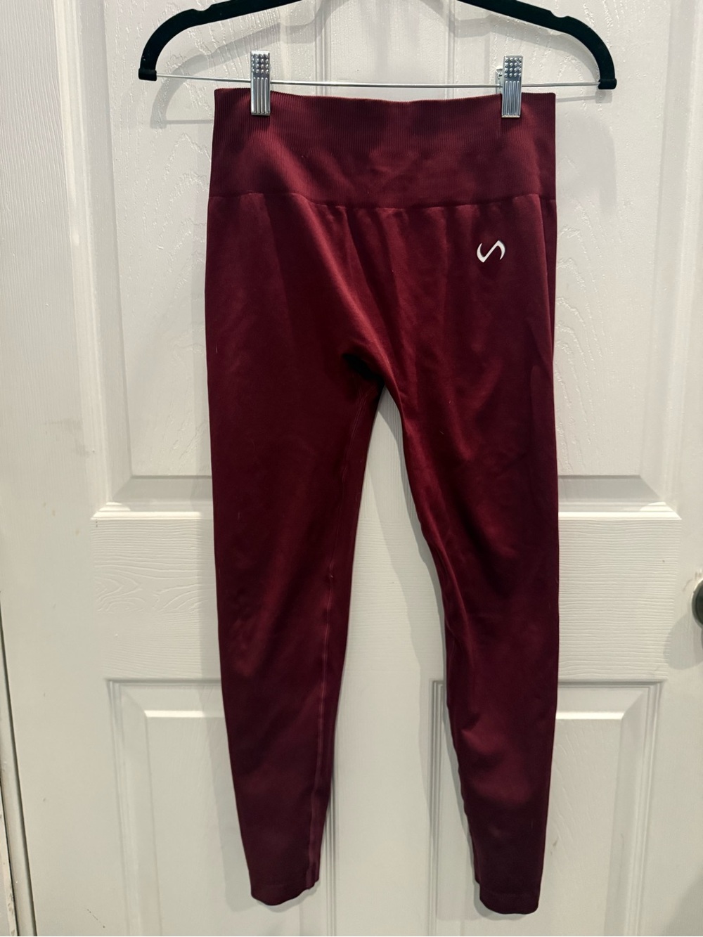 TLF Sculpt Seamless Scrunch Butt Leggings Burgundy Medium